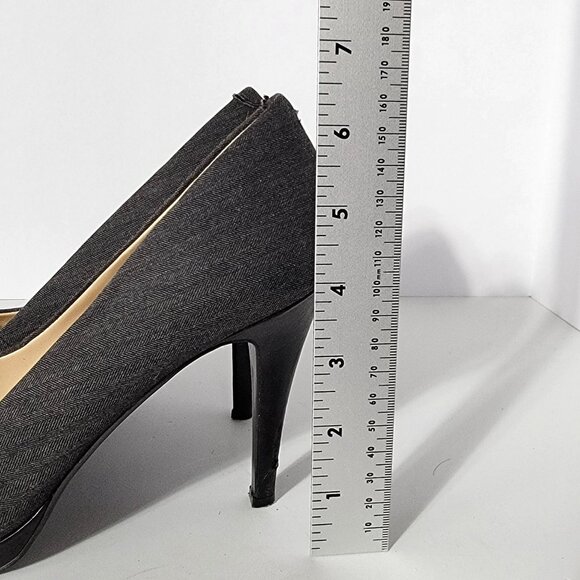Nine West Womens Size 8 M Stiletto Pumps Dark Gray Hounds Tooth Fabric - Picture 9 of 10